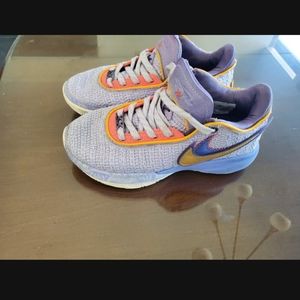Lebron 20 nike shoes